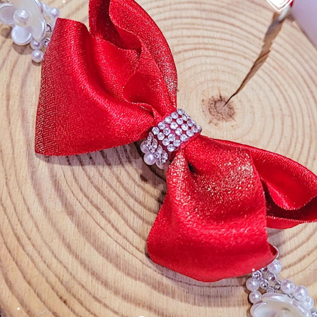 Tiara ajustável para bebê com regulagem laço vermelho com strass