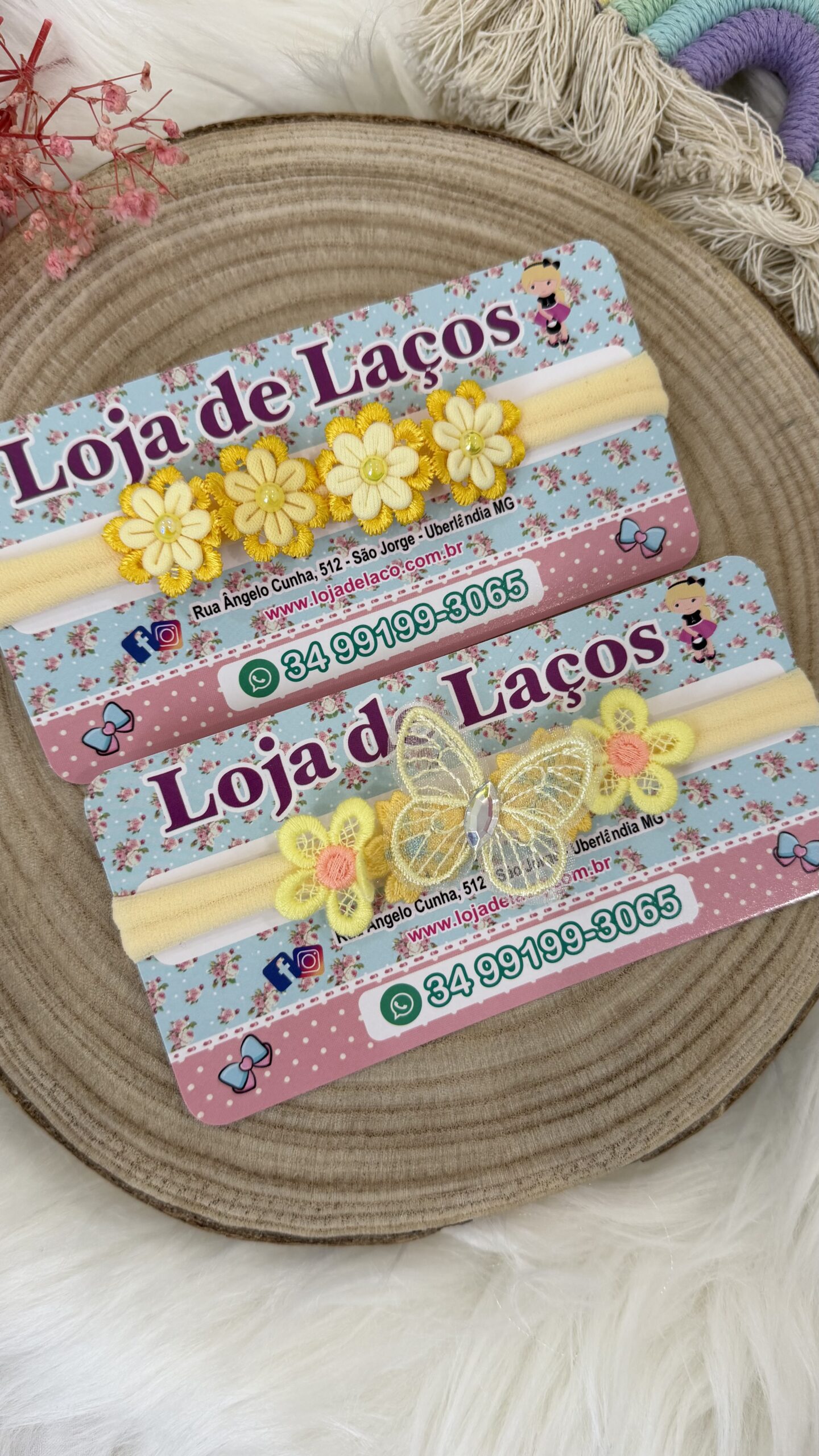 Laço na faixa para bebê com flores - Imagem 4