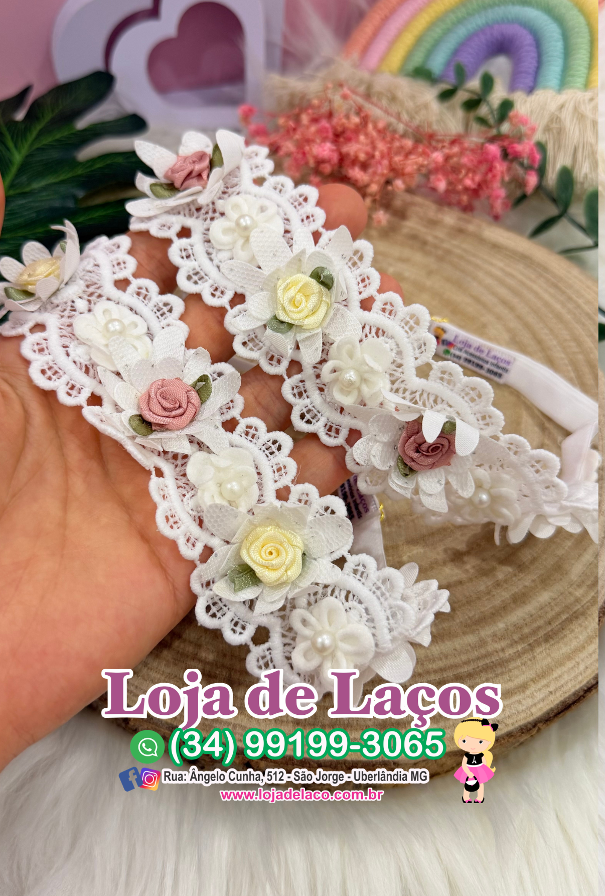 Tiara regulável de renda para aniversário/batizado
