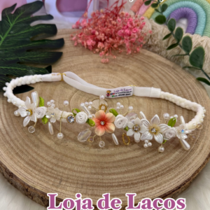 Tira regulável com flores e pérolas
